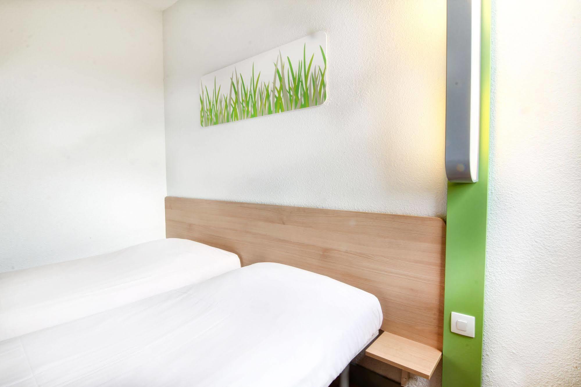 Ibis Budget Châteaudun المظهر الخارجي الصورة