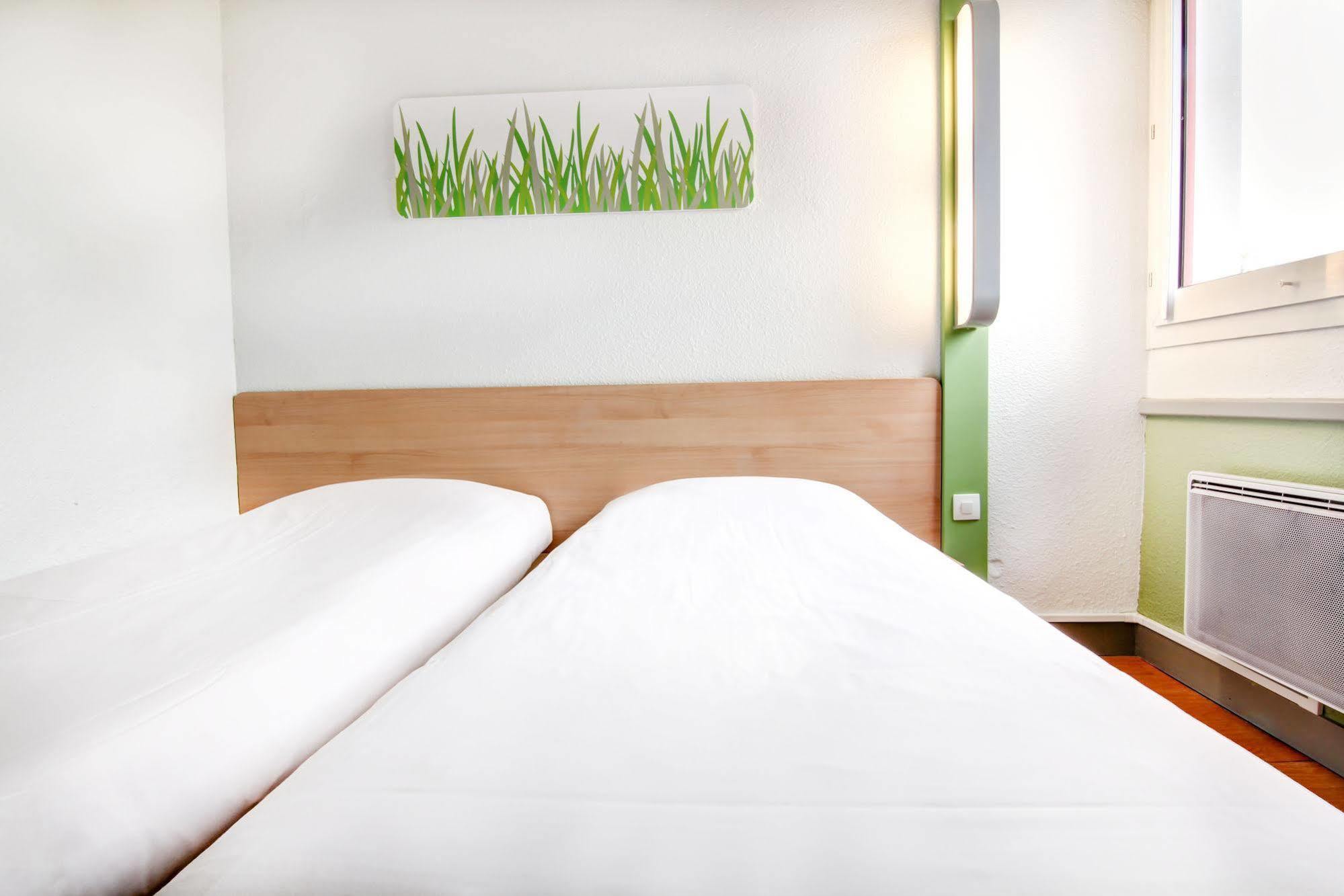 Ibis Budget Châteaudun المظهر الخارجي الصورة