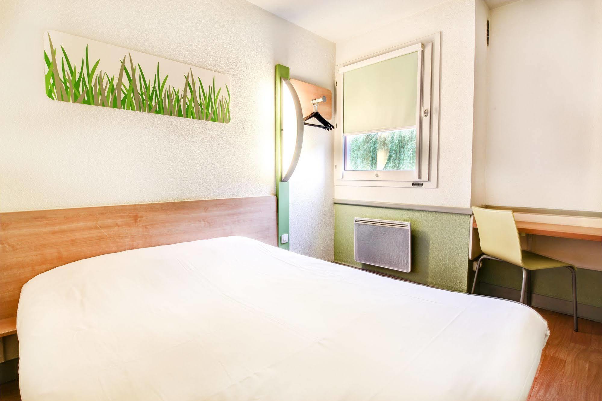 Ibis Budget Châteaudun المظهر الخارجي الصورة